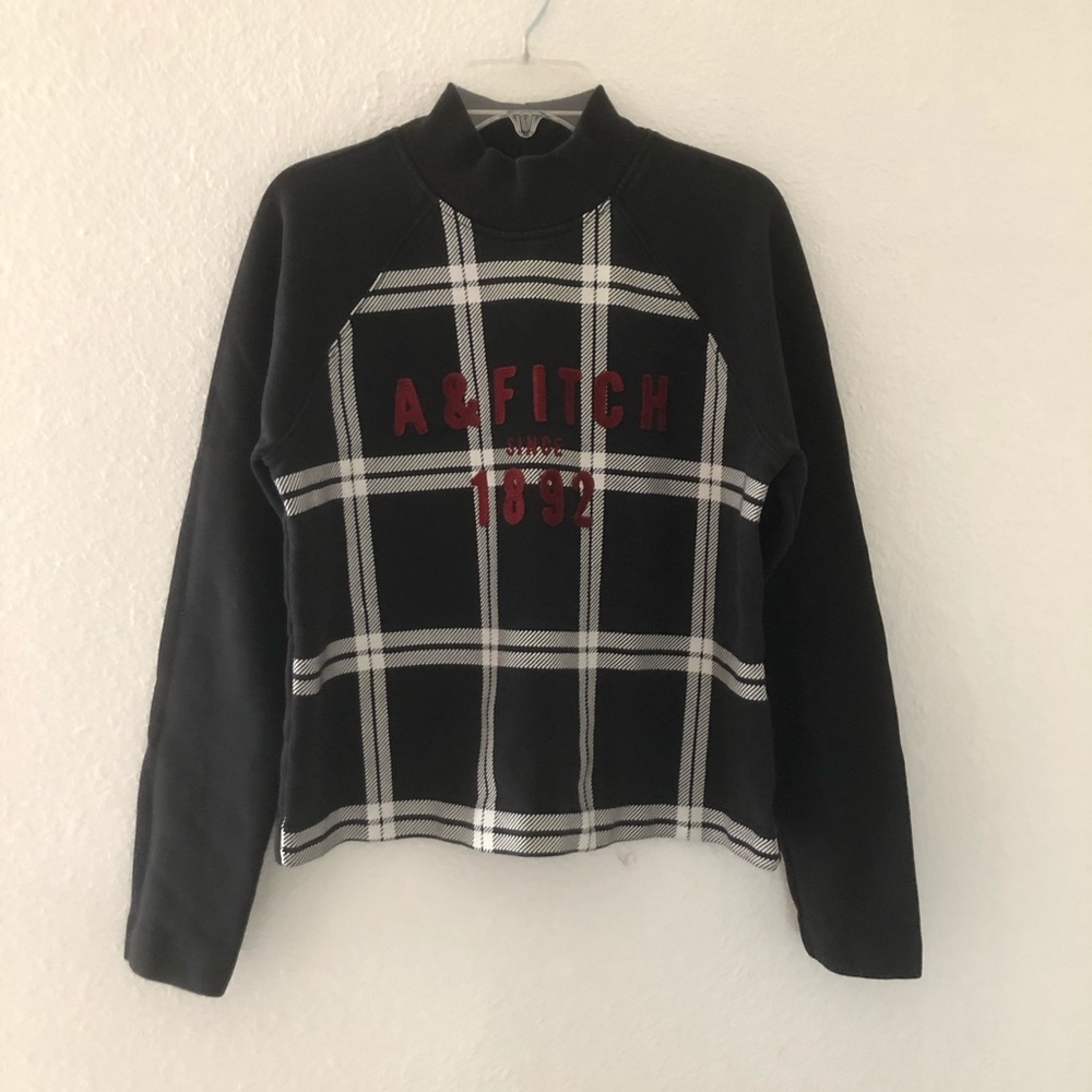 🆕XS A&F Black, White, and Red Cropped Sweater